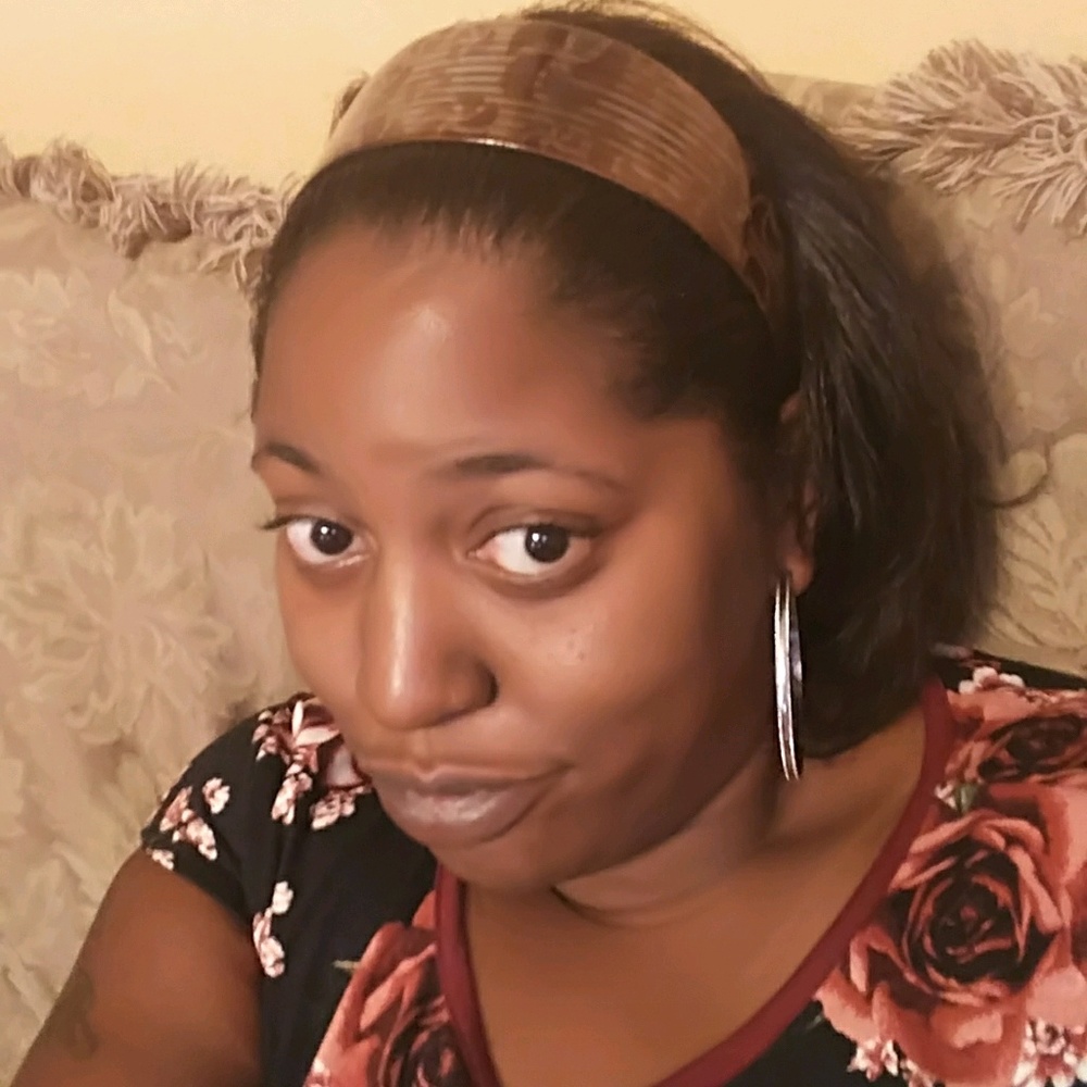 Meet your Posher, Keri
